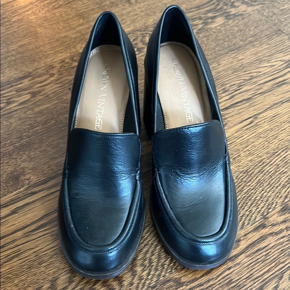 Crown Vintage Black Loafers